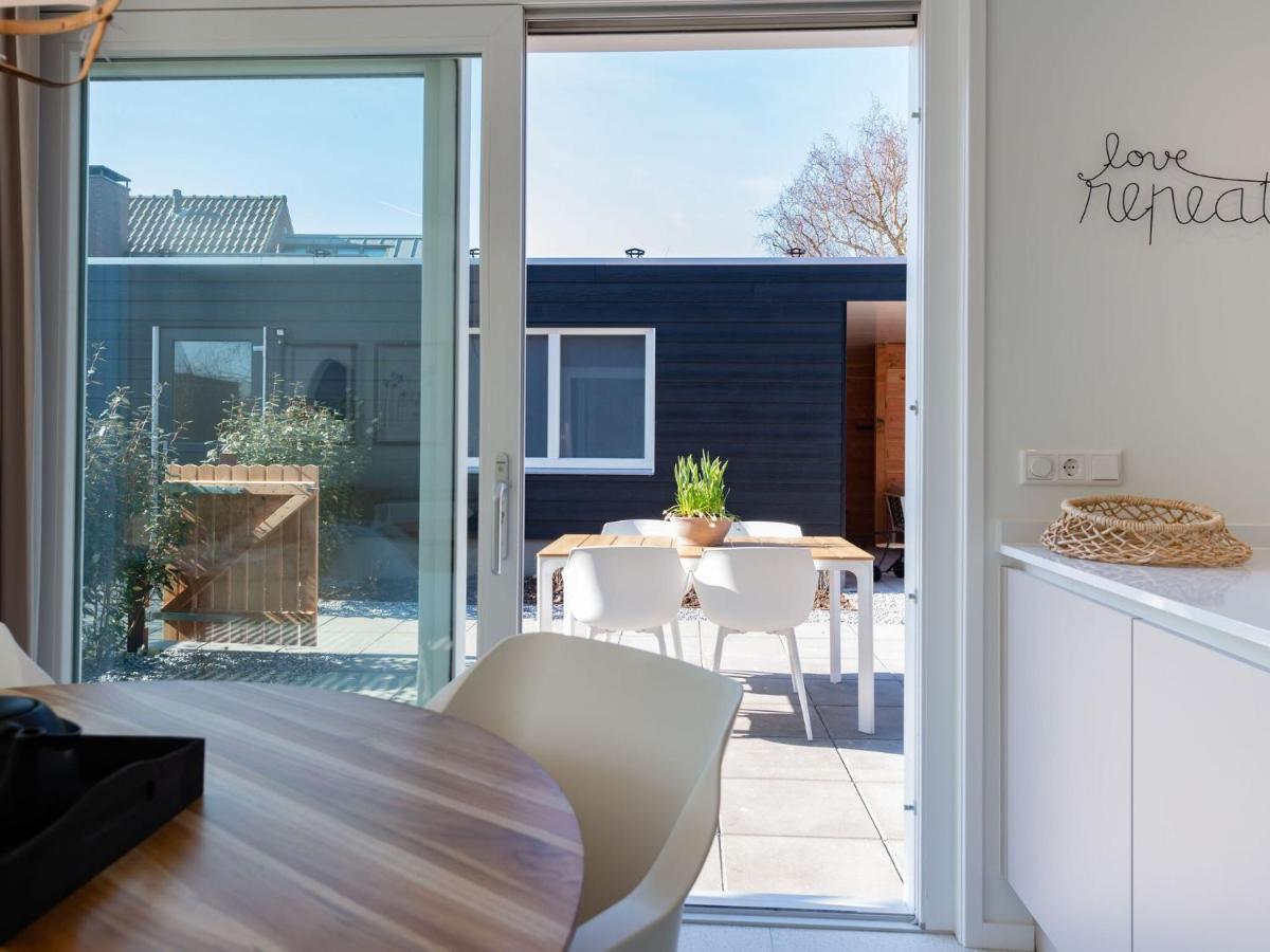 Cosy Holiday Home In Oostkapelle With A Garden Exterior photo